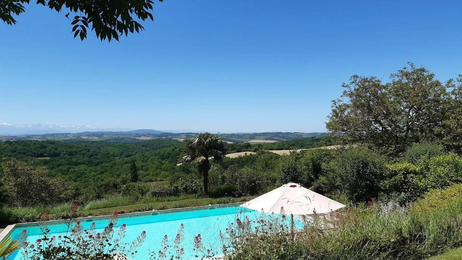 Alojamento de Acomodação e Pequeno-almoço Bnb Ferme Beauregard Les Pyrenees Artigat França